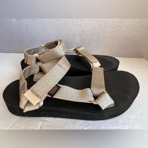 Teva Women's 8 Midform Universal Platform Sandals Metallic Champagne Shoes Beach